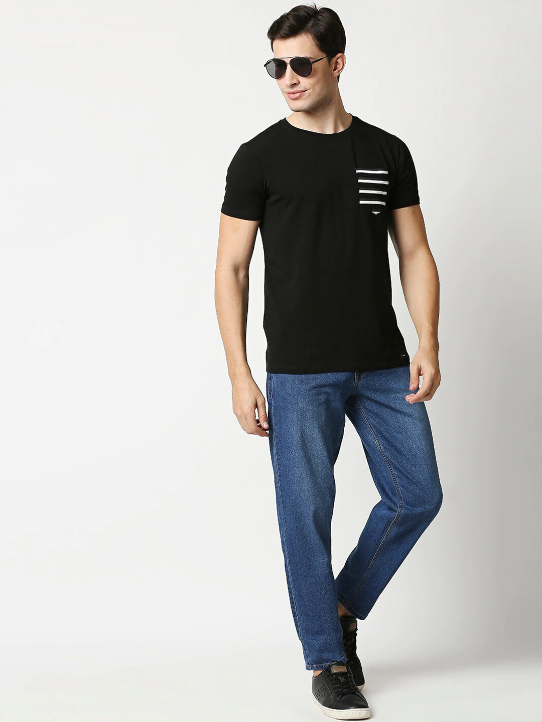 Men Blue Relaxed Fit Light Fade Jeans