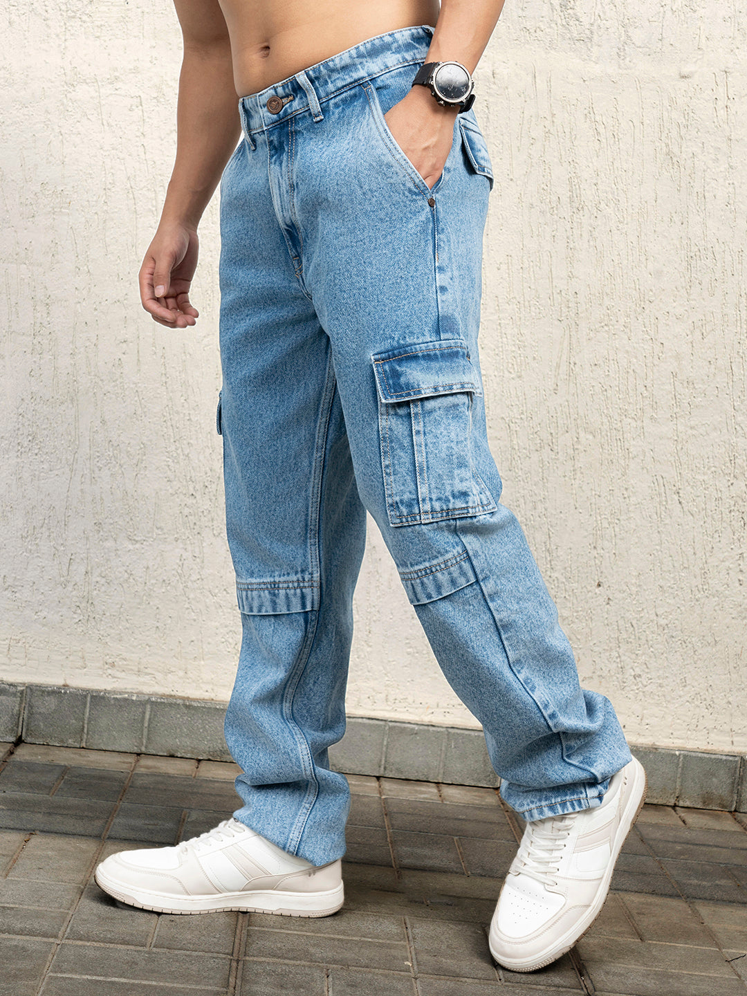 Hubberholme Men Straight Fit Mid-Rise Cotton Light Fade Jeans
