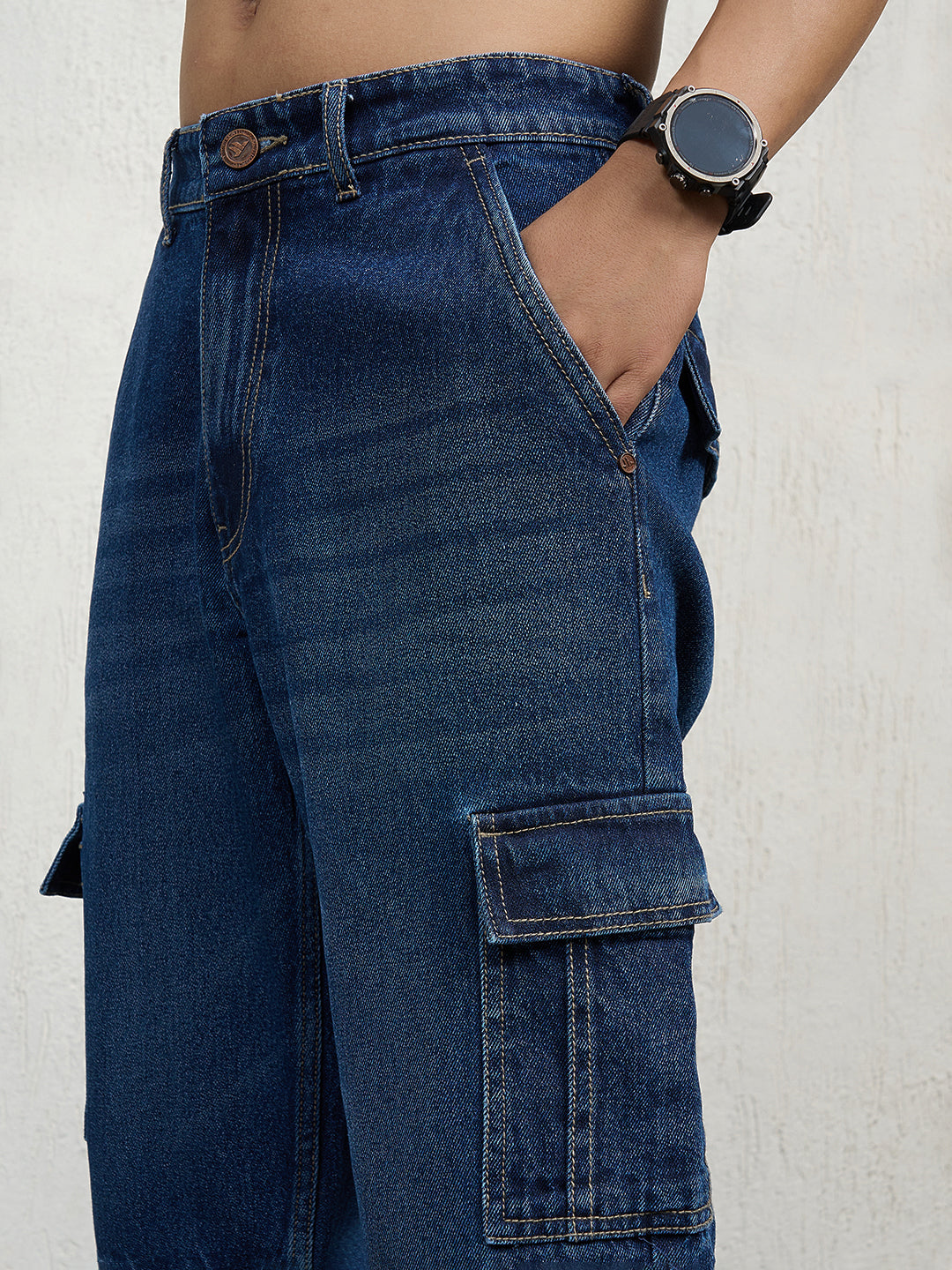 Hubberholme Men Straight Fit Light Fade Jeans