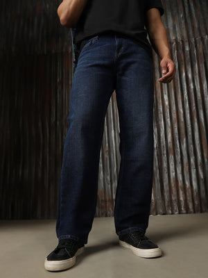 Men Washed Cotton Straight Fit Mid- Rise Jeans