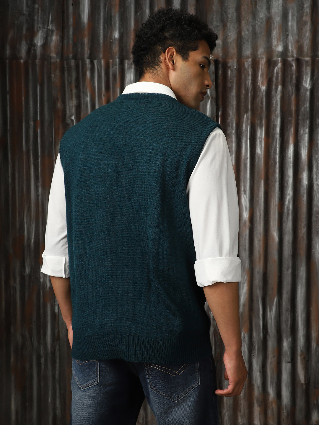 Men Knitted Acrylic Relaxed Fit  Round neck Sleeveless Sweaters