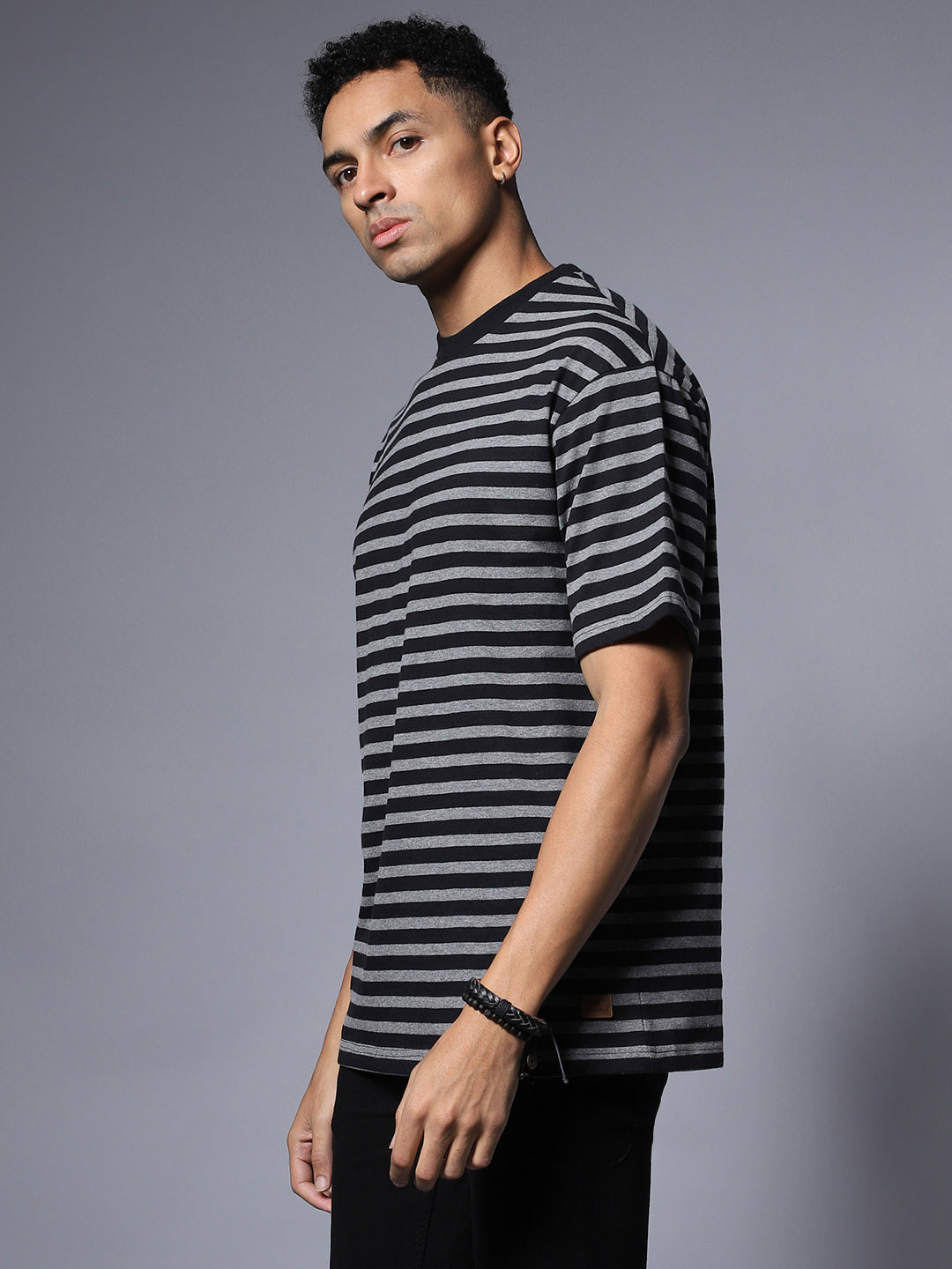 Round Neck Relaxed Cotton Short Sleeves T-shirt