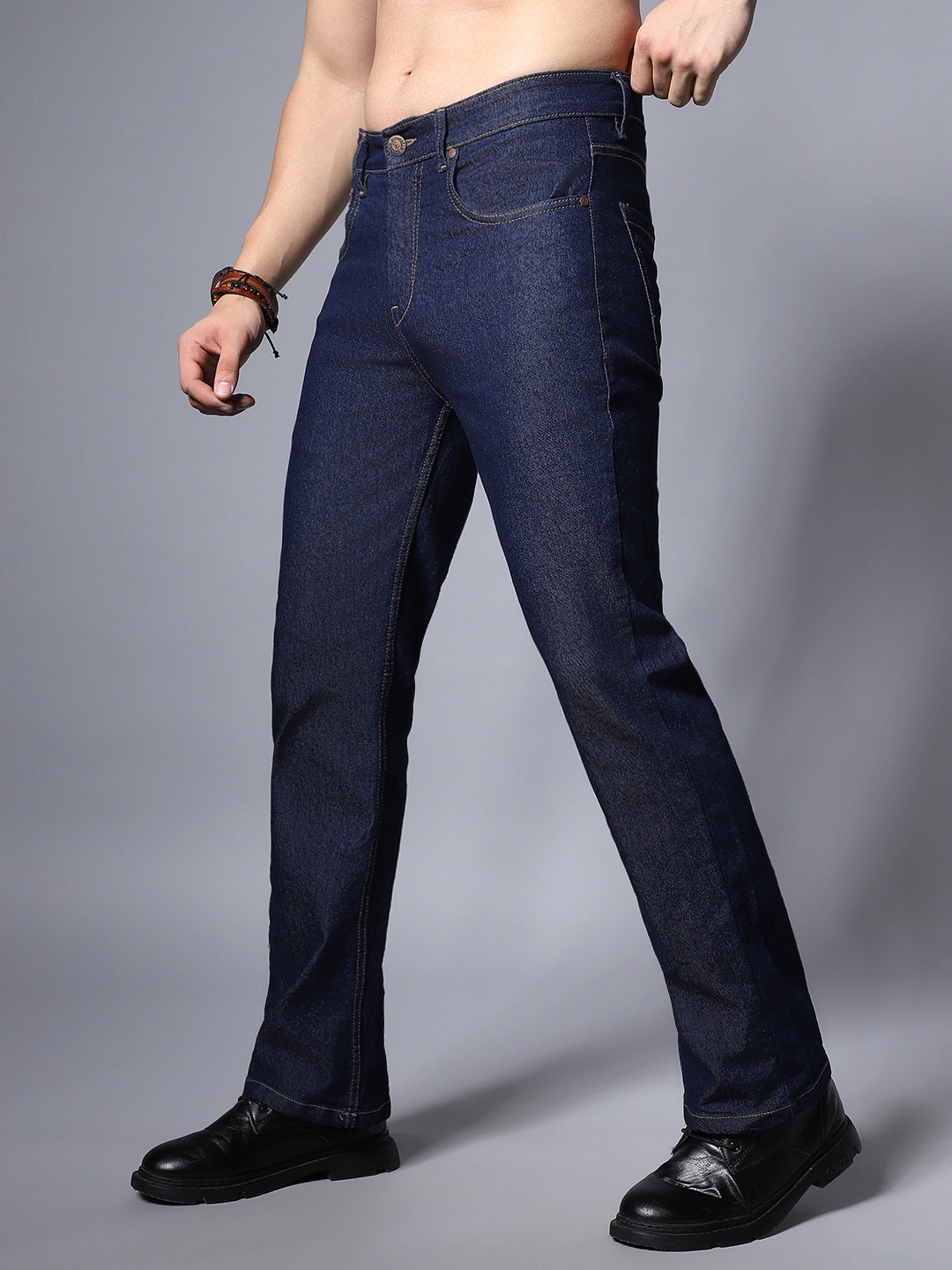 Men Blue Straight Fit Mid-Rise Stretchable Jeans