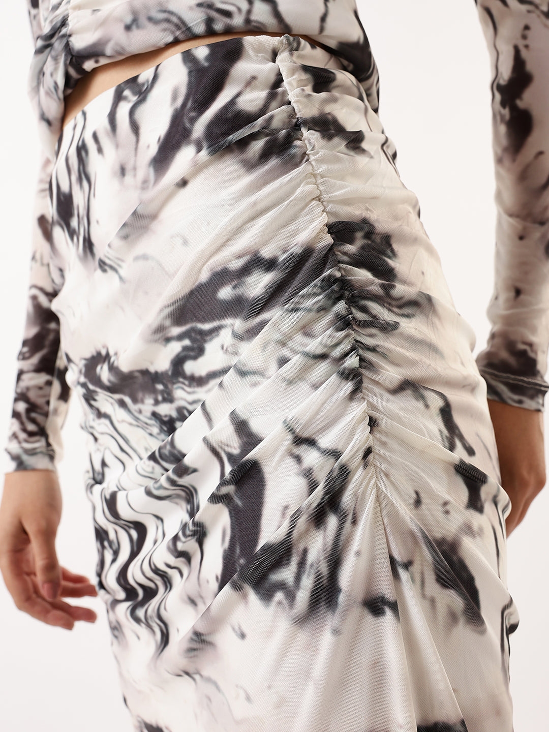 Hubberholme Abstract Printed Side Slit Pencil Midi Skirts