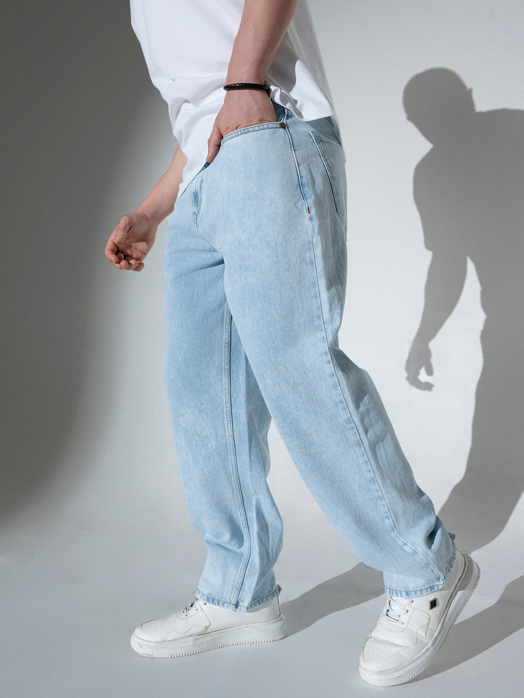 Hubberholme Men Relaxed Fit Mid-Rise Low Distress Light Fade Jeans