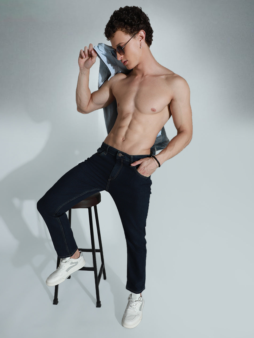 Men Straight Fit Mid-Rise Clean Look Stretchable Jeans