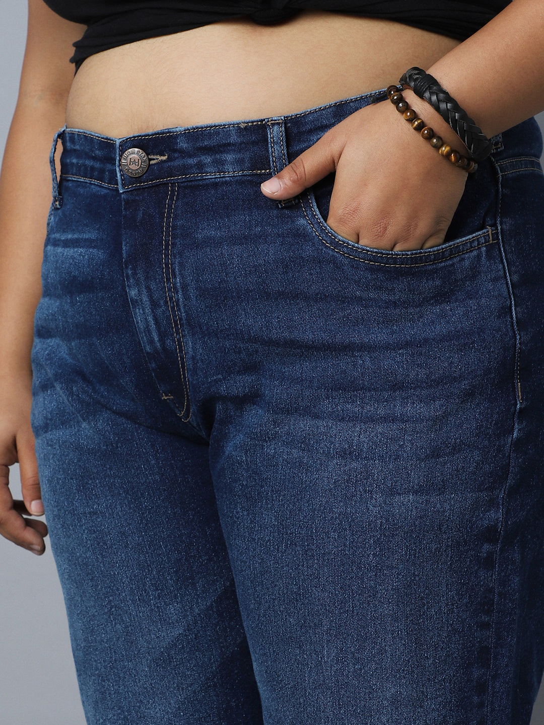 Plus Size Women Blue High-Rise Light Fade Stretchable Jeans