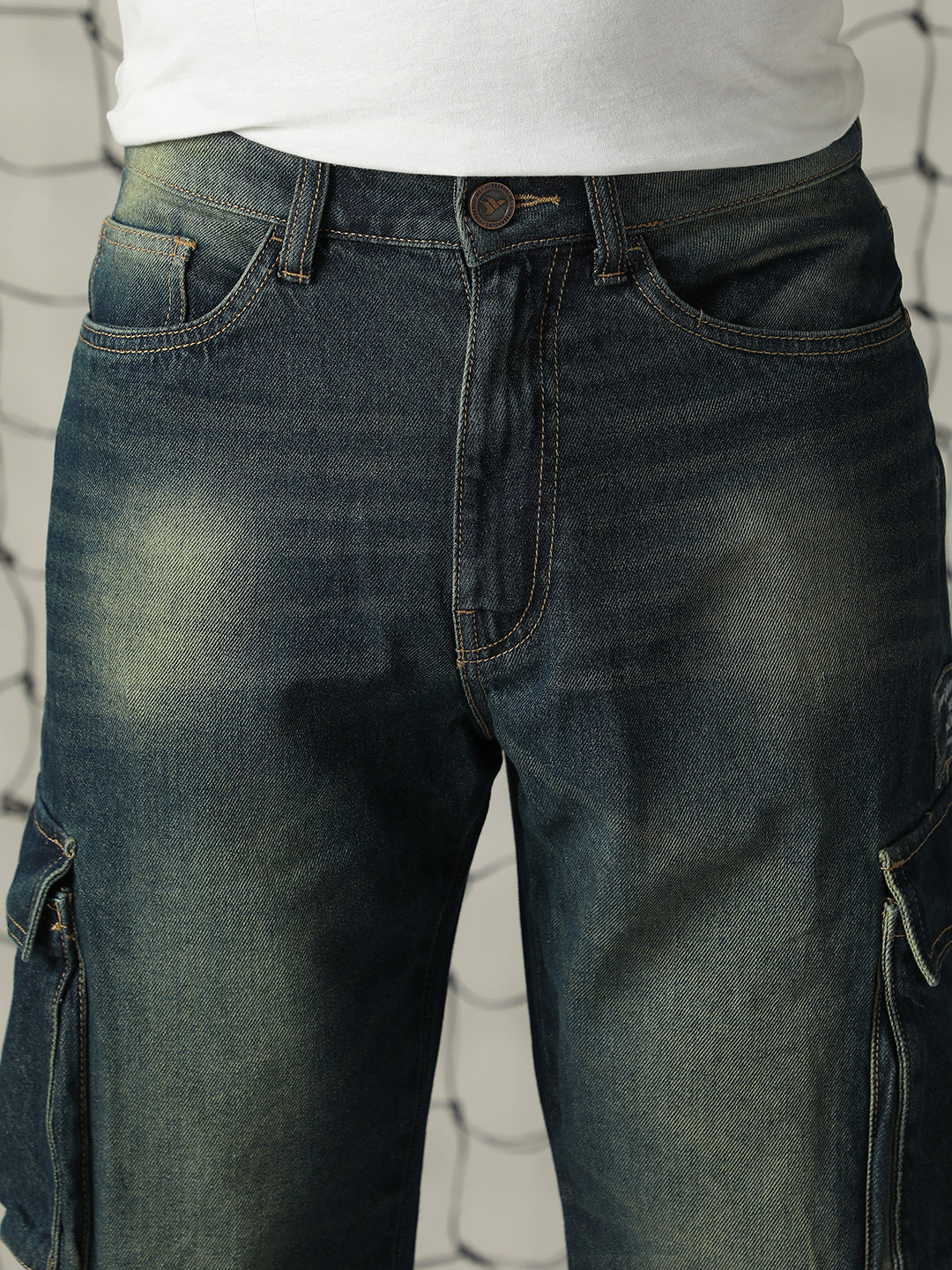 Hubberholme Men Relaxed Fit cotton Light Fade Cargo Jeans