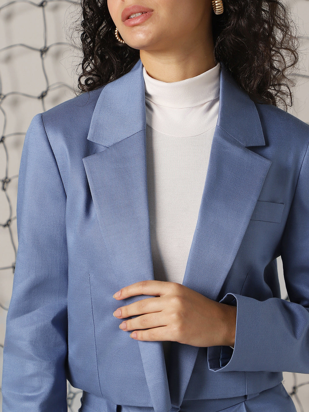 Hubberholme Women Solid Crop length Oversized Notch Lapel Collar Full Sleeve Blazer