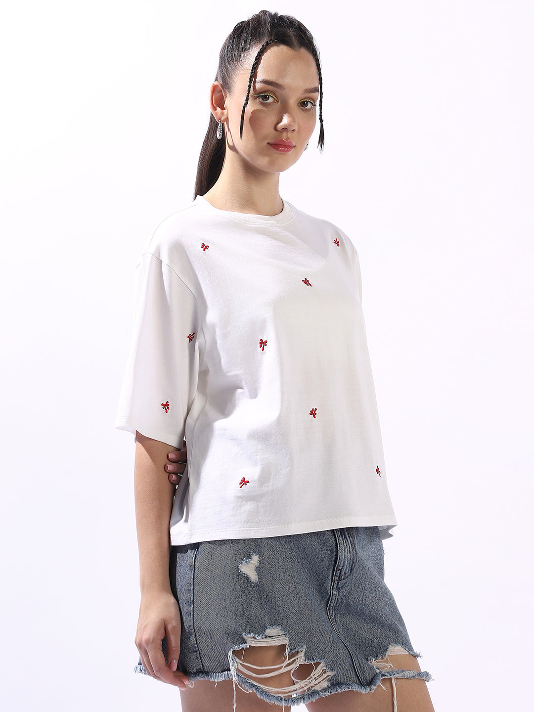Hubberholme Embroidered Round Neck Short Sleeves Cotton T-shirt