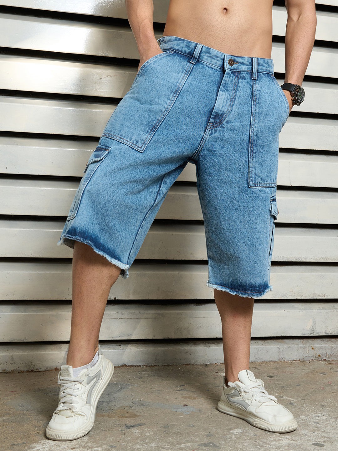 Men Smart Casual Cotton Relaxed Fit Mid-Rise Knee Length Denim Shorts