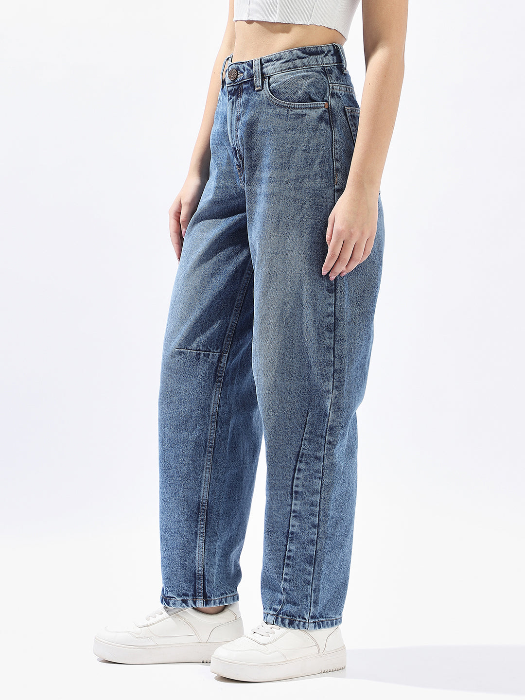 High Star Women Washed Slouchy Fit Regular High-Rise Straight Jeans