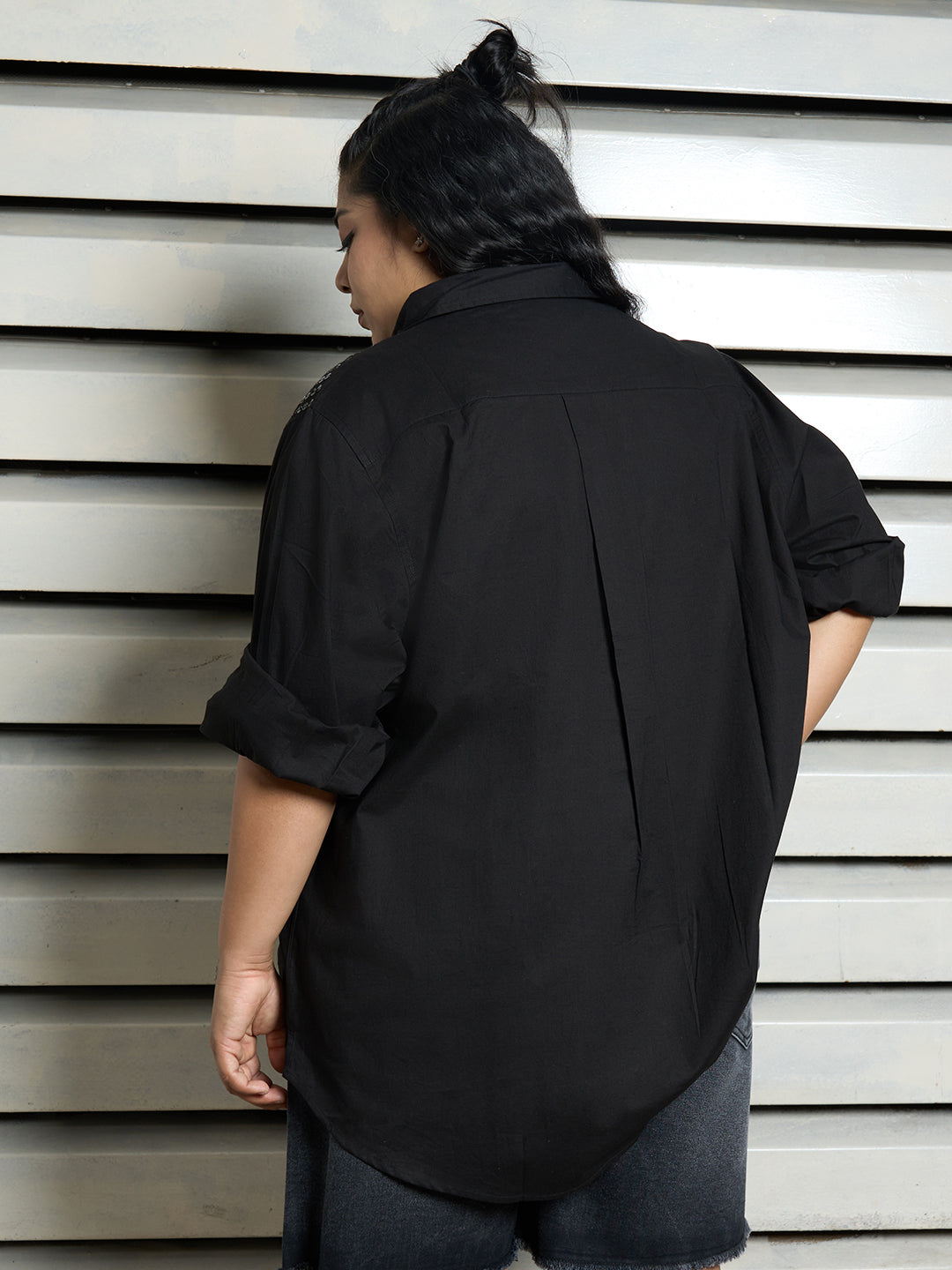 Women Cotton Spread Collar Long Sleeves Solid Oversized Casual Shirts